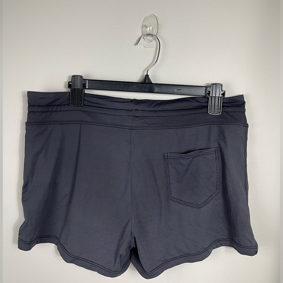 Athleta Shorts Womens Black Athletic Outdoors Active Drawstring Shorties Size L - Picture 5 of 11
